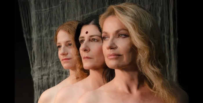 «Η ΠΛΕΞΟΥΔΑ» | ΚΡΙΤΙΚΗ