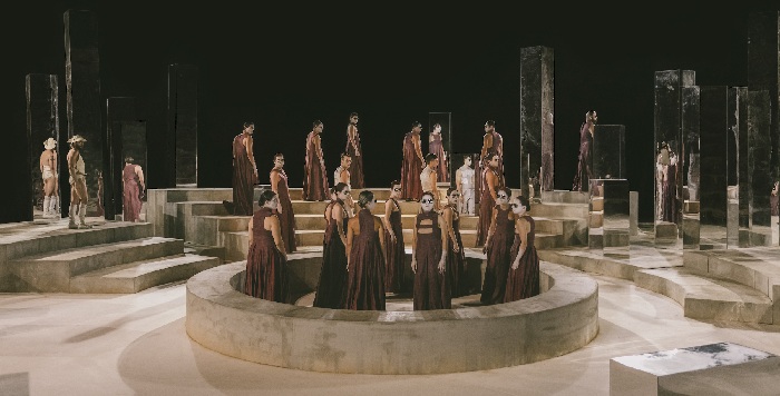 «ΙΩΝ» | ΚΡΙΤΙΚΗ